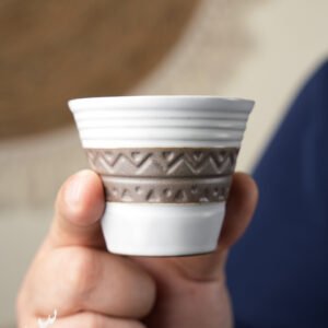 فنجان سيراميك ملون - يباع بالقطع - أبيض